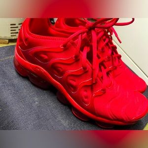 Mens Size 10 Red Vapor Max Plus